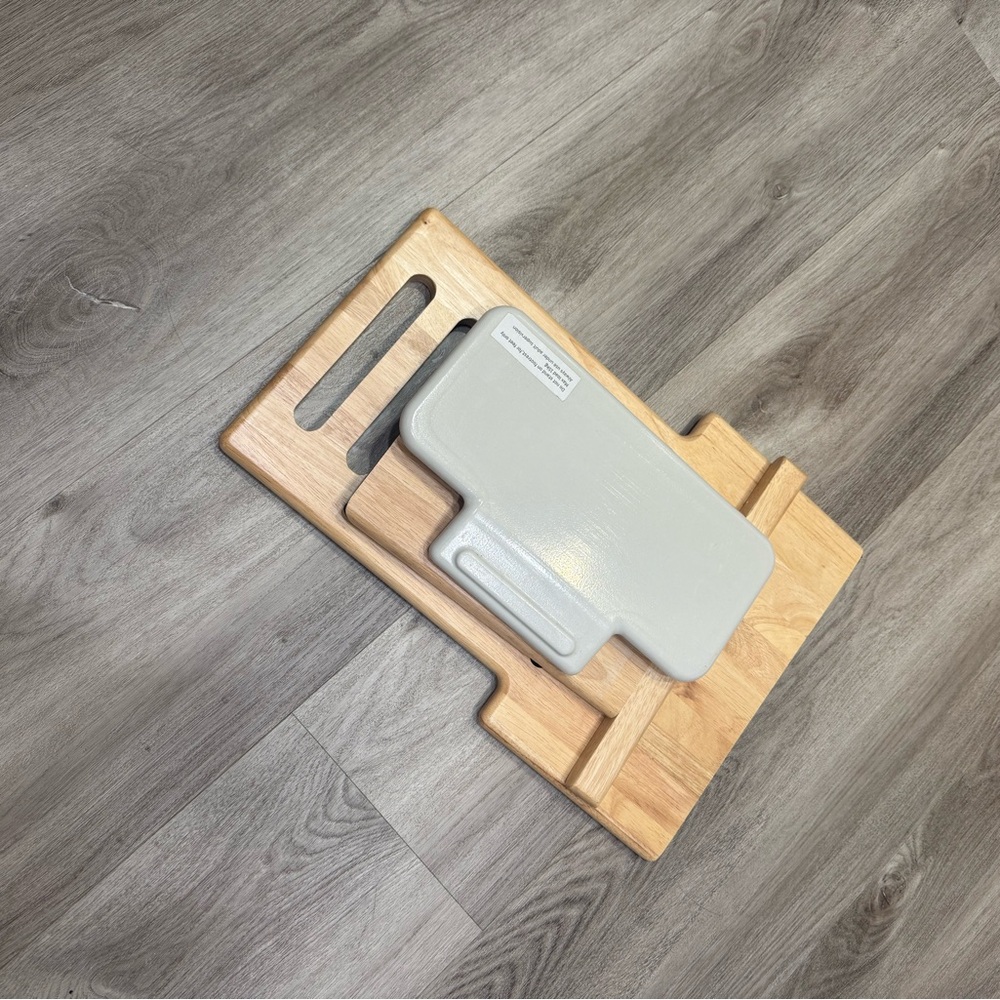 Footsi Grow by Nibble and Rest - Adjustable Wooden Footrest for kids - Picture 7 of 7